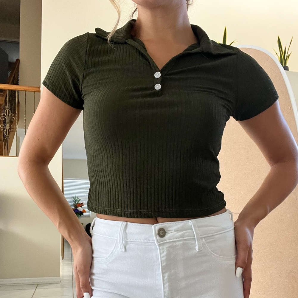 Small Green Button Up Crop Top